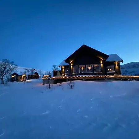 I Neverfjord. Holiday home Kvalsund